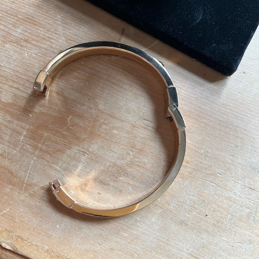 Michael Kors Rose Gold Pave Stone Hinged Bangle/Bracelet Clear Crystals 6.75 In. - Picture 6 of 12